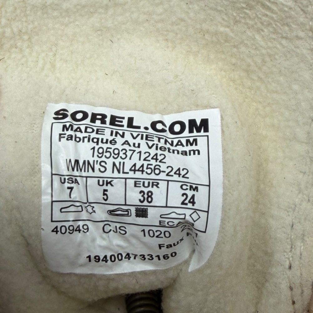 Sorel Explorer II Joan Boots - Picture 9 of 12